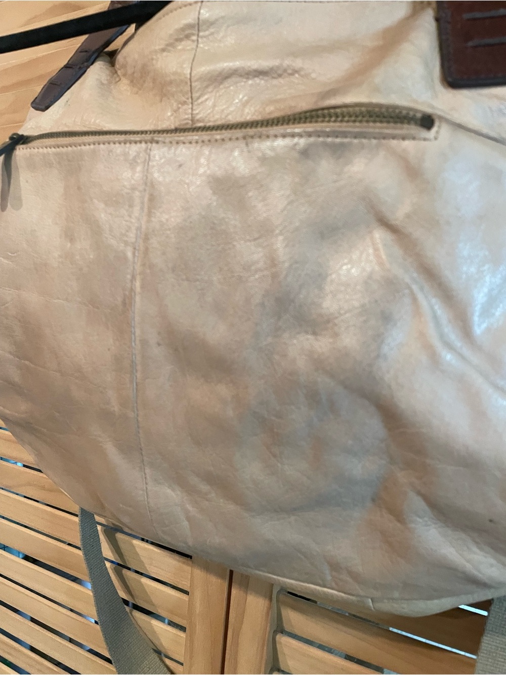 Cynthia Rowley Cream Leather Messenger with Brown Trim - Picture 4 of 11